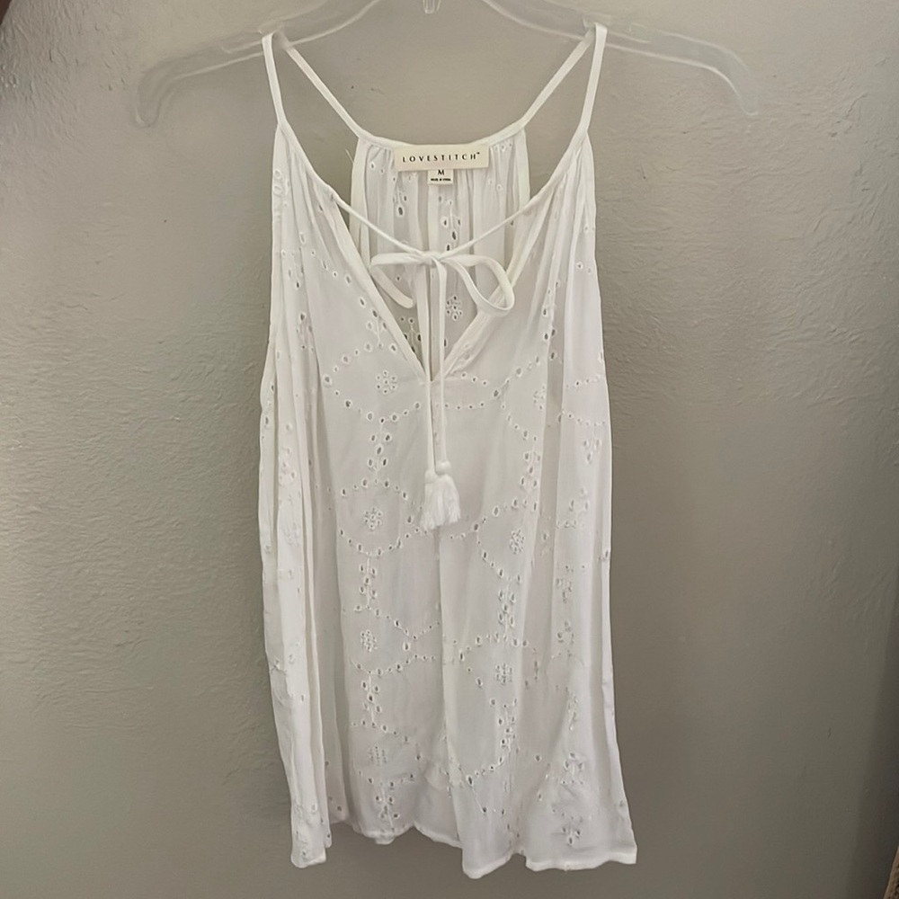 Women’s white eyelet lace top